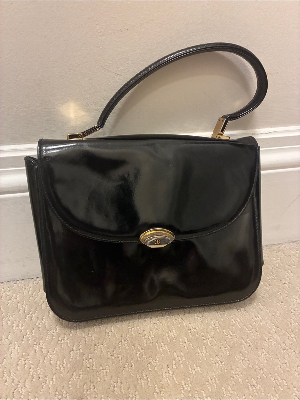 Vintage Bally Italy Black Patent Leather Top Handle Bag 👝